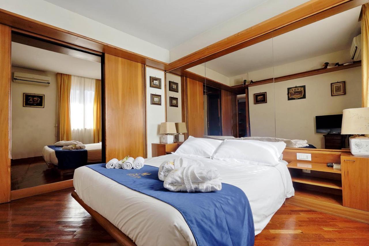Frattina Family Romantic Superior Suite Exteriör bild