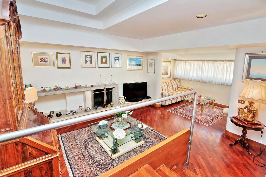 Frattina Family Romantic Superior Suite Exteriör bild